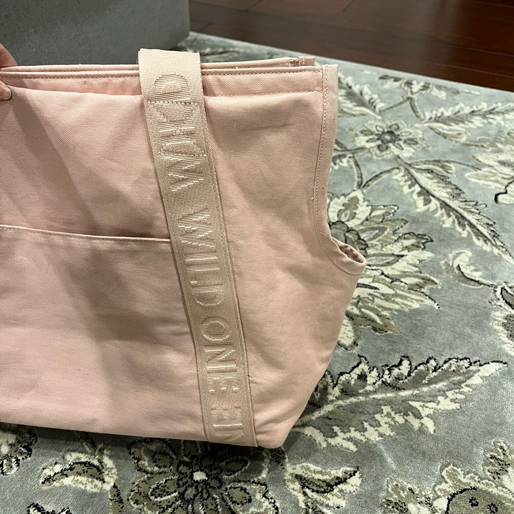Wild One Pet Tote / Carrier - Picture 5 of 5